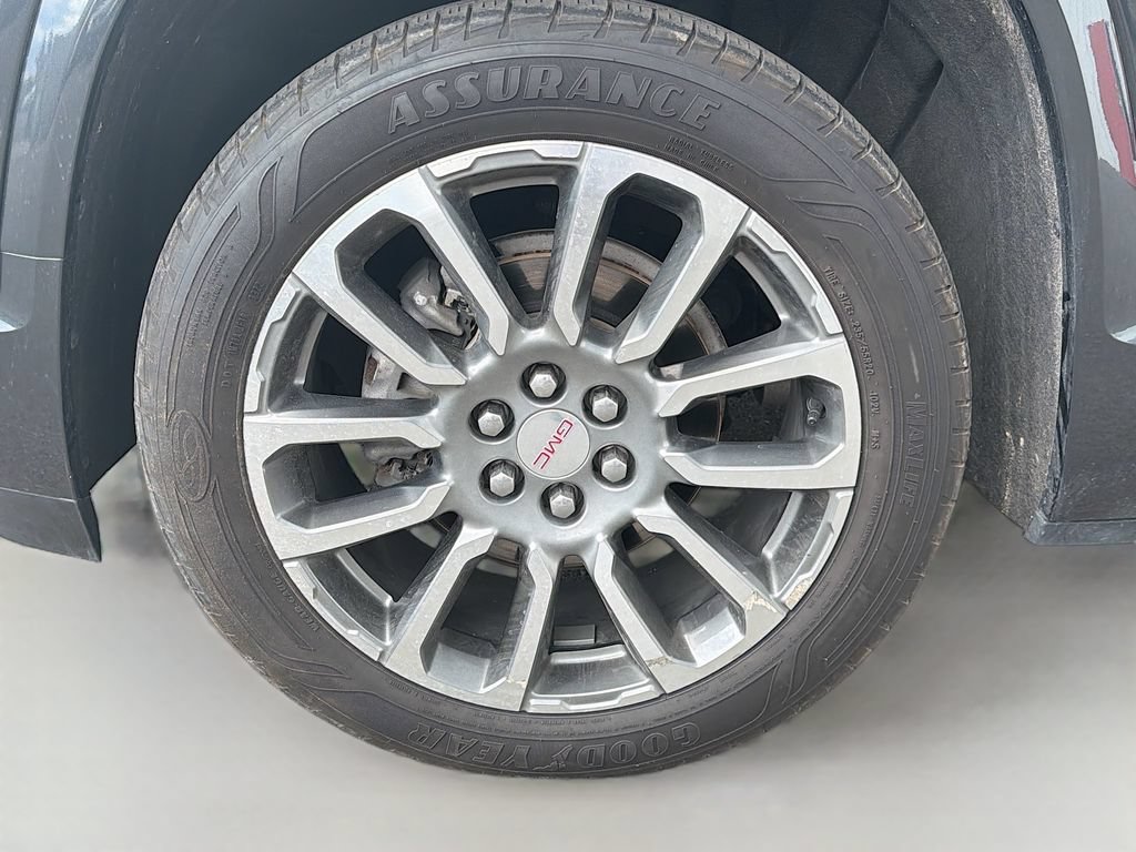 Used 2021 GMC Acadia Denali w/ Denali Technology Package AWD/4WD image 34