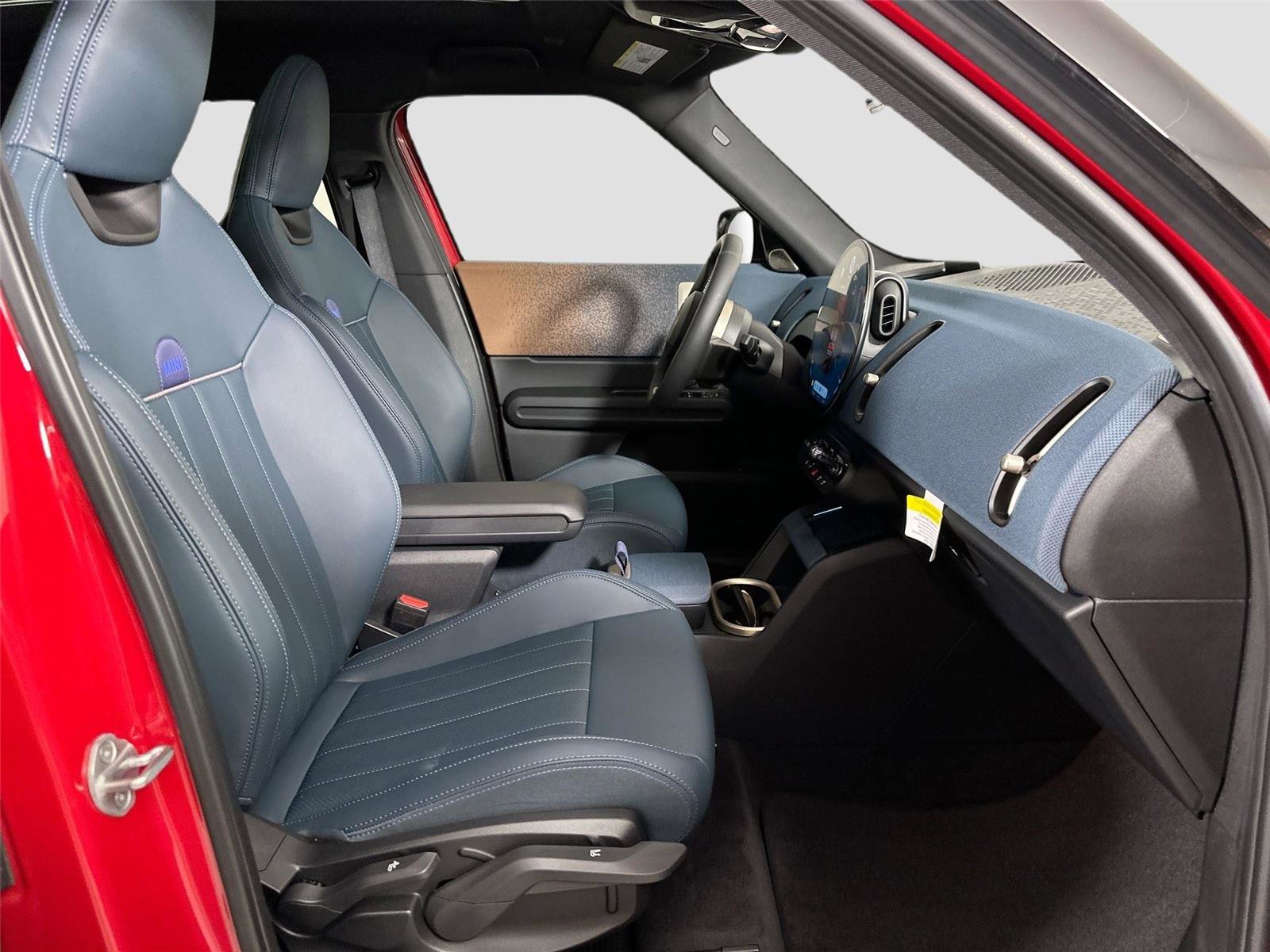 Certified 2025 MINI Cooper Countryman S AWD/4WD image 28