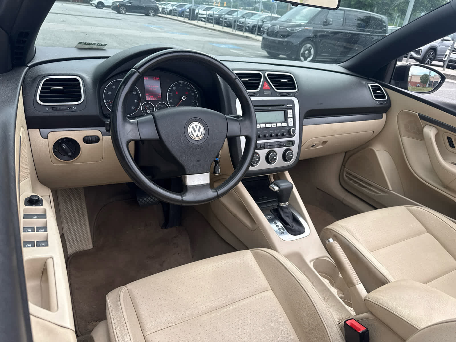 Used 2009 Volkswagen Eos Komfort FWD image 15