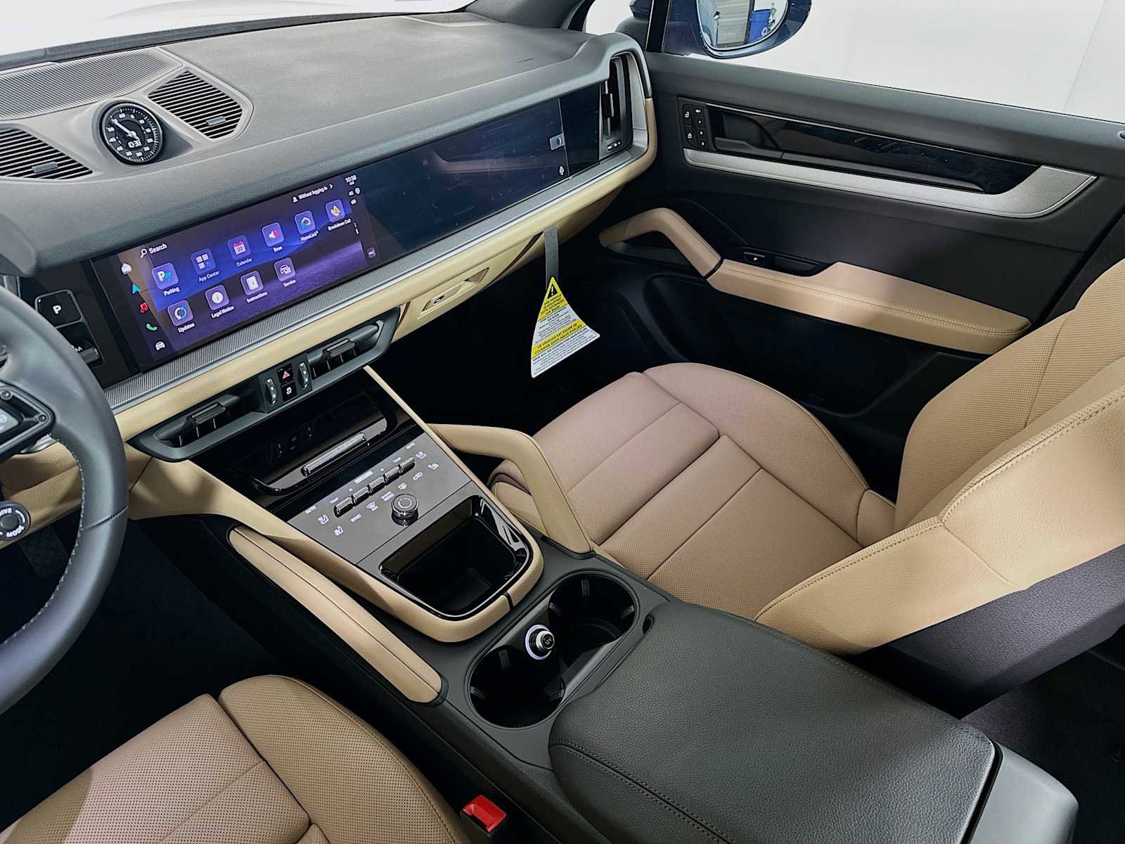 New 2026 Porsche Cayenne image 24