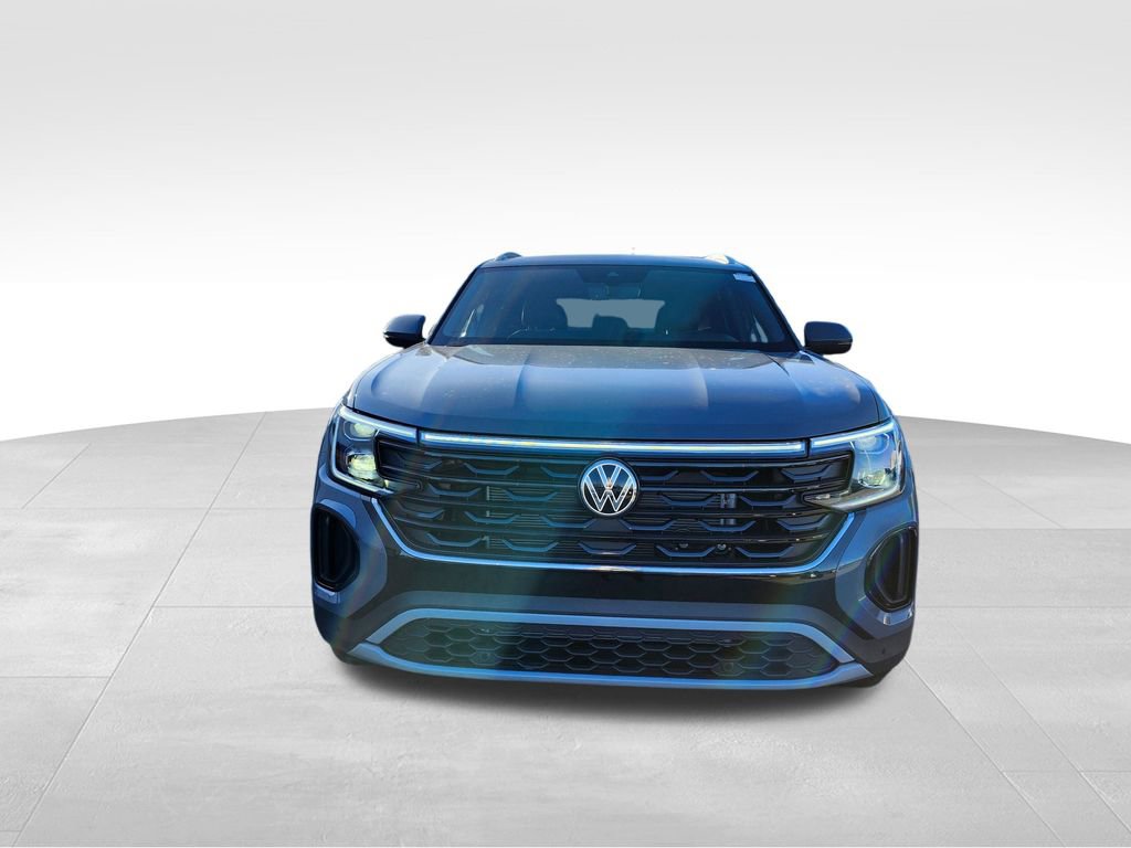 New 2026 Volkswagen Atlas Cross Sport SE image 2