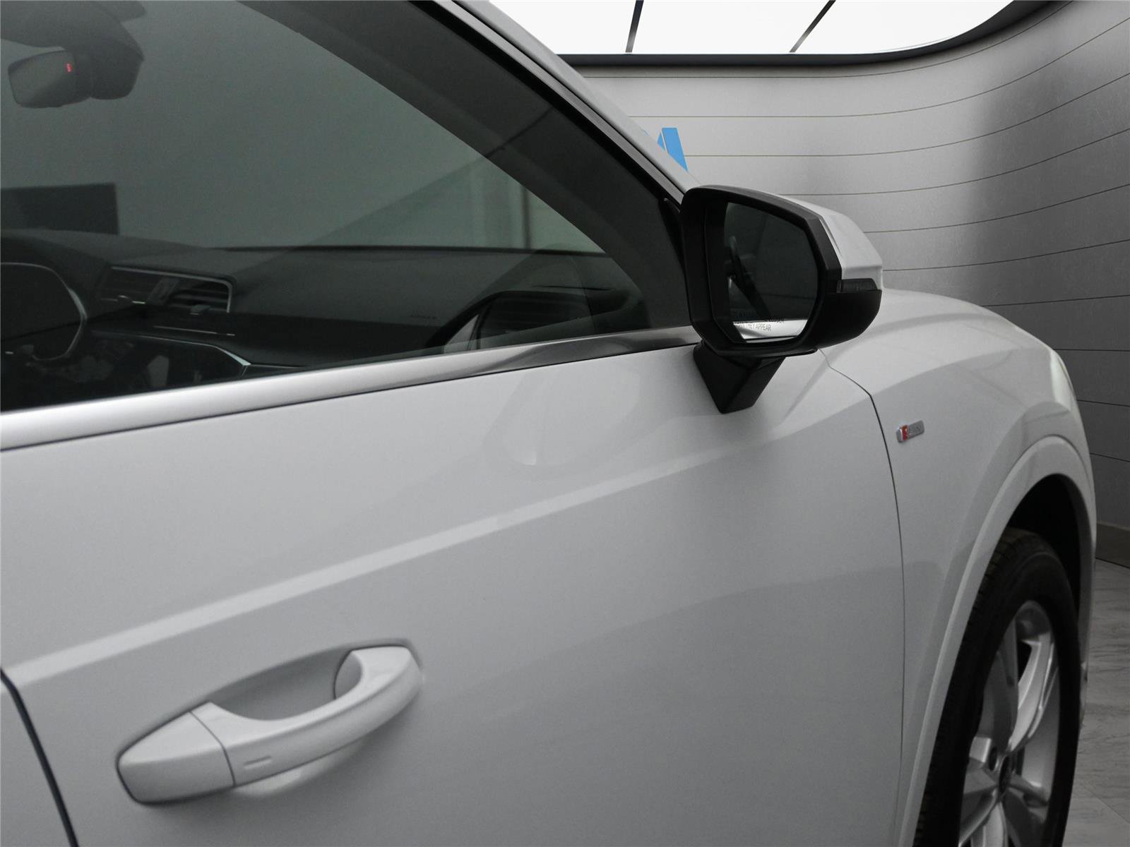 Used 2022 Audi Q3 2.0T Premium Plus w/ Premium Plus Package image 14