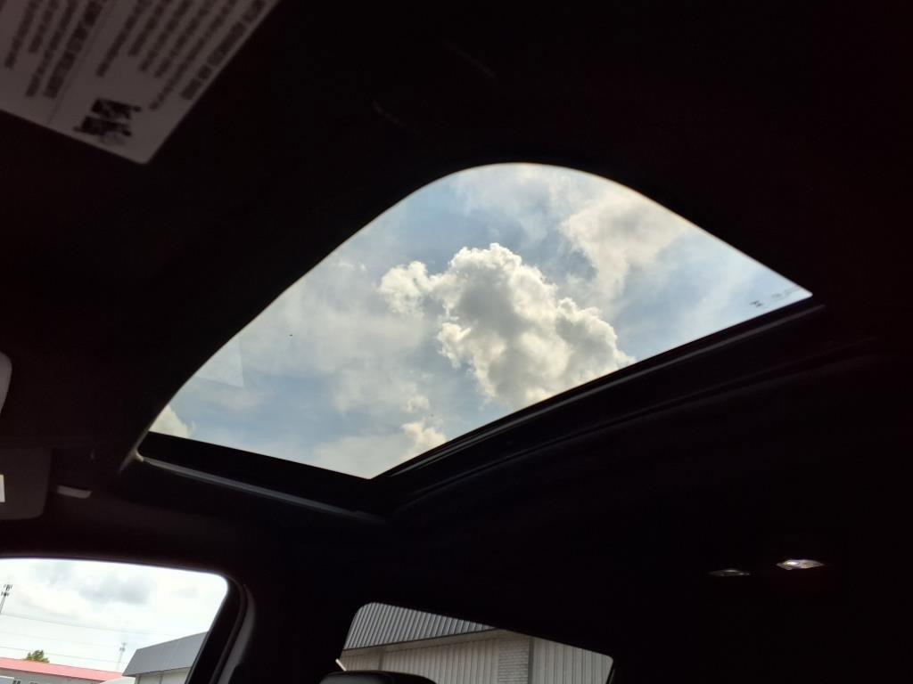 New 2025 GMC Sierra 1500 AT4 w/ AT4 Premium Package image 8