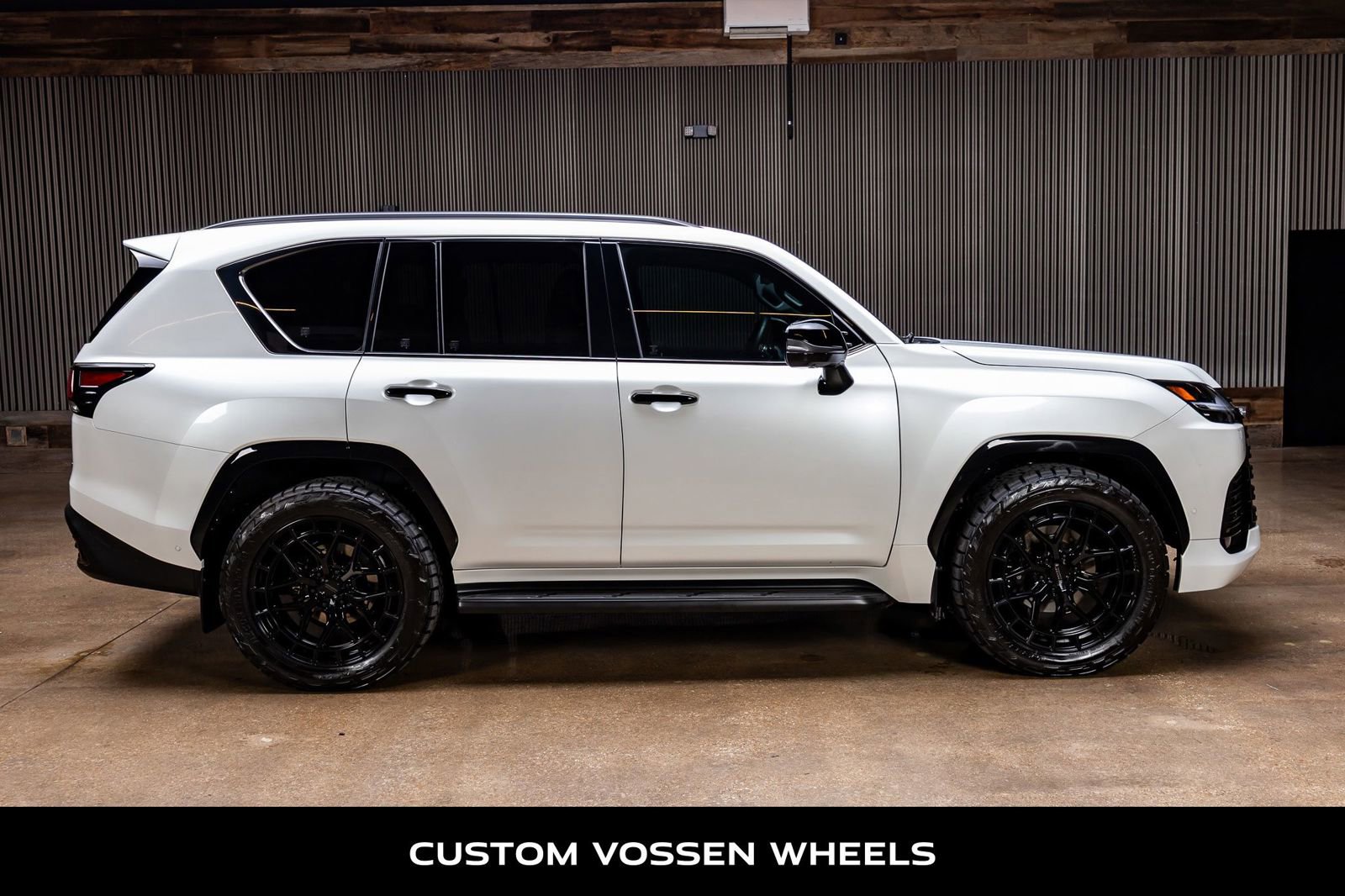 Used 2025 Lexus LX 700h Overtrail w/ Accessory Package (Z1) image 10