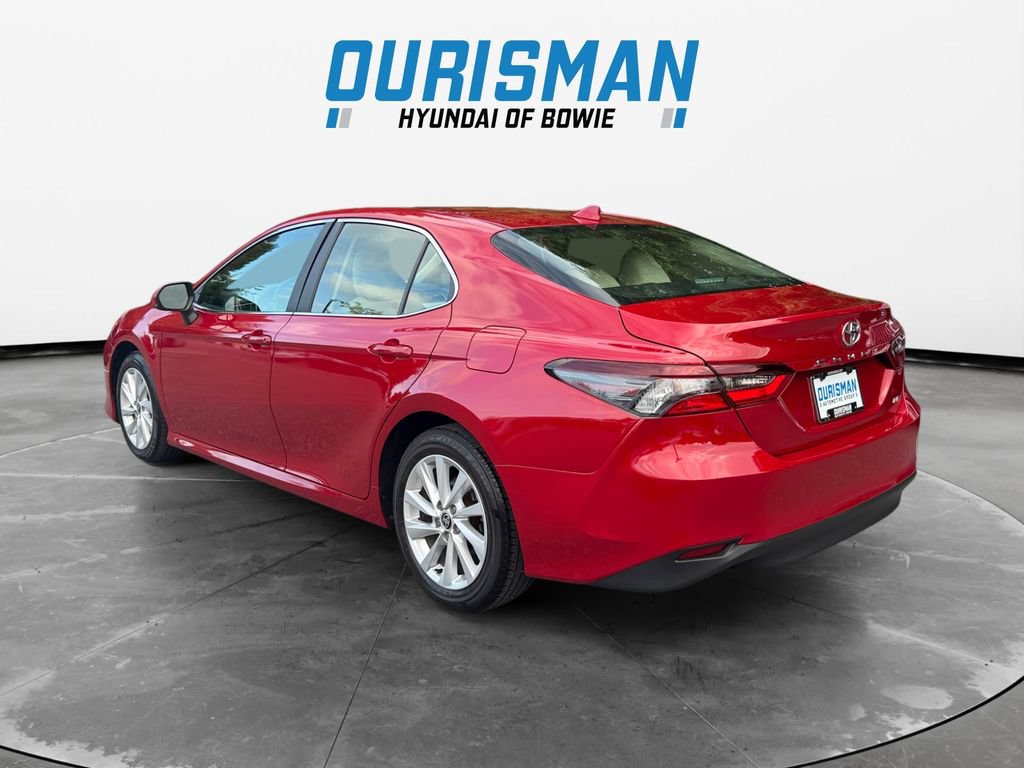 Used 2024 Toyota Camry LE FWD image 4