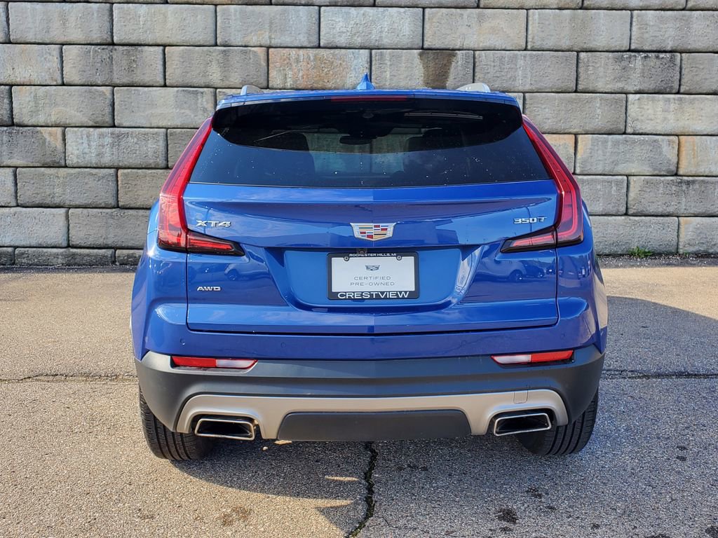 Used 2023 Cadillac XT4 Premium Luxury w/ Cold Weather Package AWD/4WD image 4