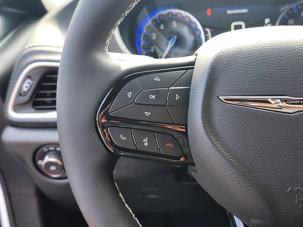 New 2026 Chrysler Pacifica Select w/ S Appearance Package AWD/4WD image 29