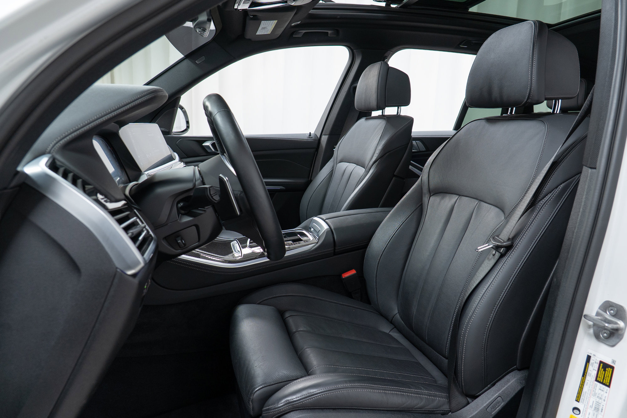 Used 2022 BMW X5 M50i w/ Premium Package AWD/4WD image 13