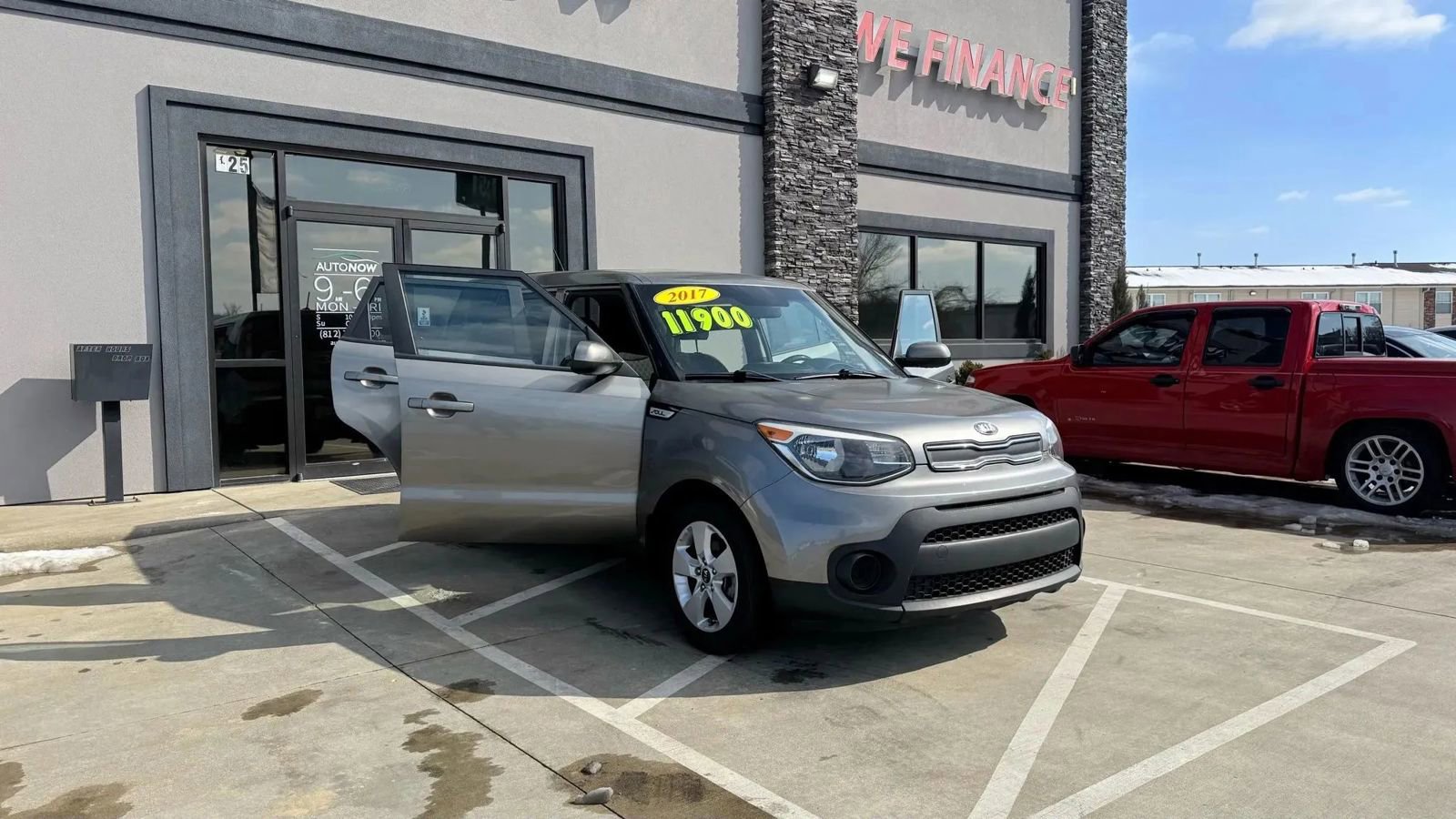 Used 2017 Kia Soul FWD image 25