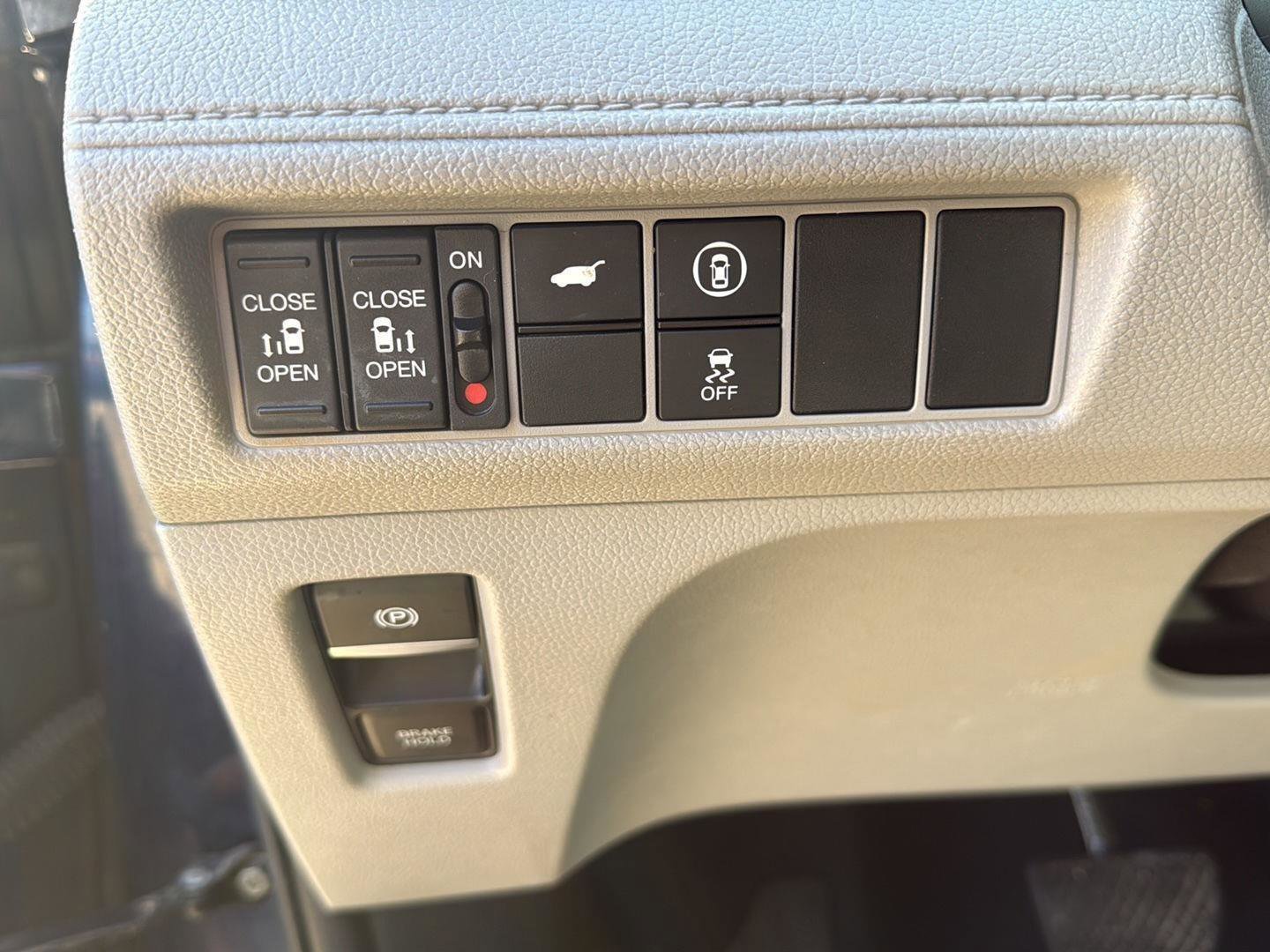 Used 2024 Honda Odyssey EX-L image 12