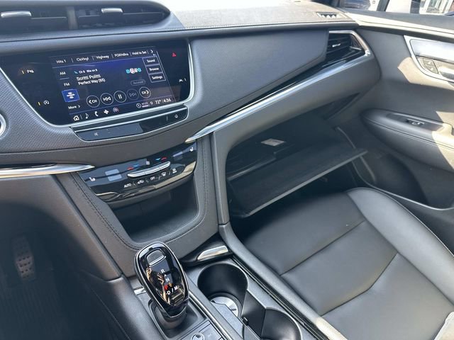 Used 2024 Cadillac XT6 Luxury w/ LPO, Floor Liner Package AWD/4WD image 34