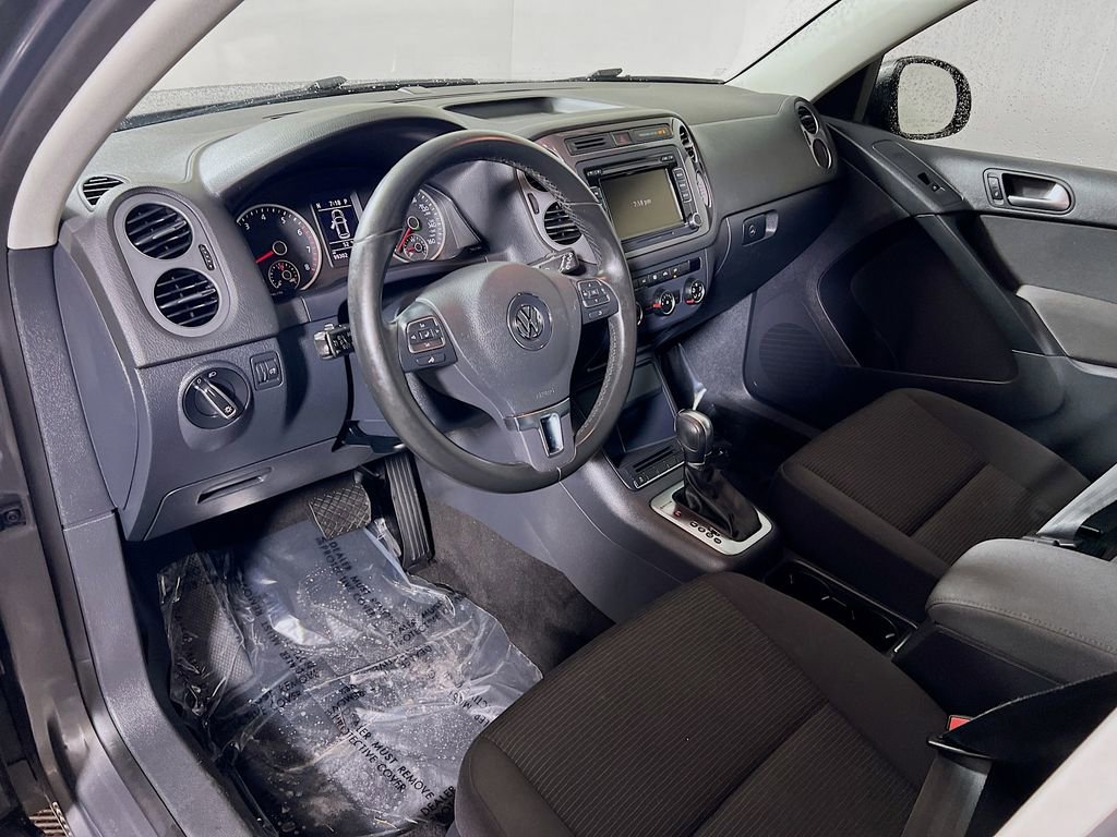 Used 2015 Volkswagen Tiguan S AWD/4WD image 9