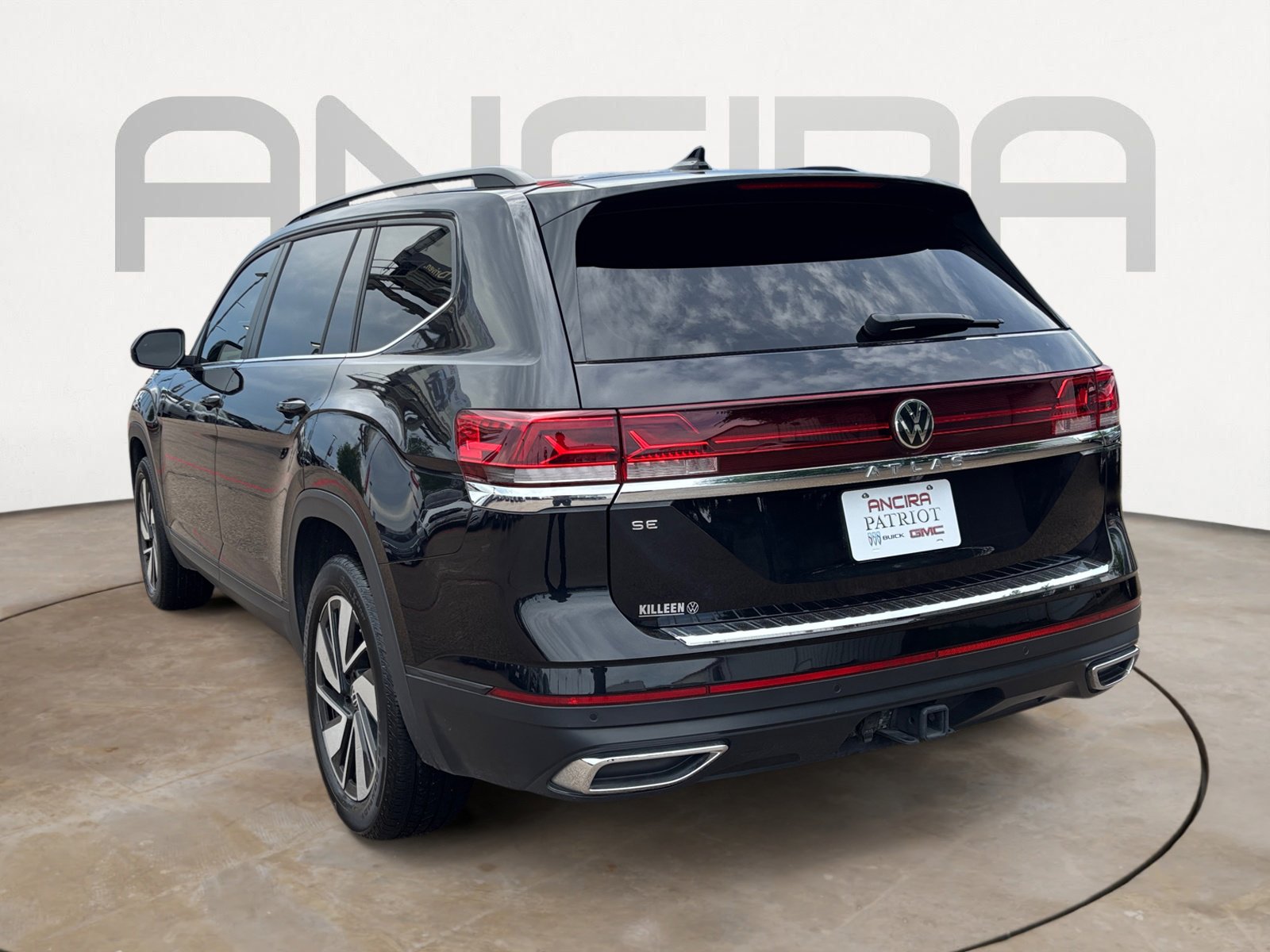 Used 2024 Volkswagen Atlas SE image 8