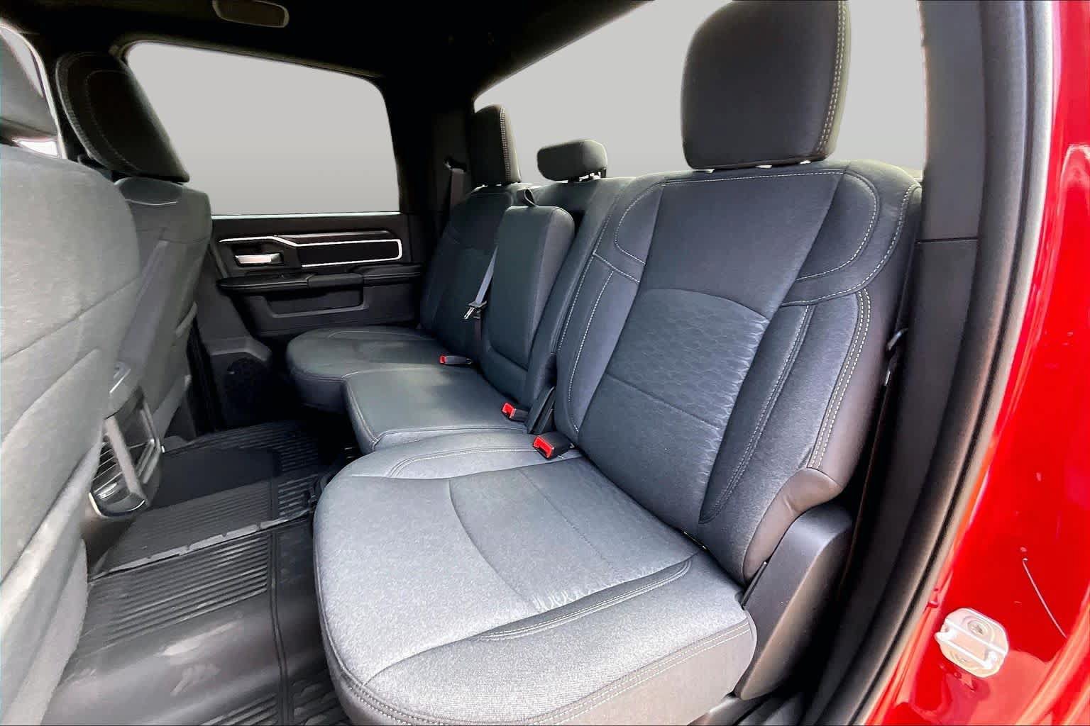 New 2026 RAM 3500 Big Horn AWD/4WD image 22