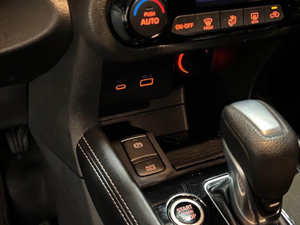 Used 2021 Nissan Kicks SV FWD image 25