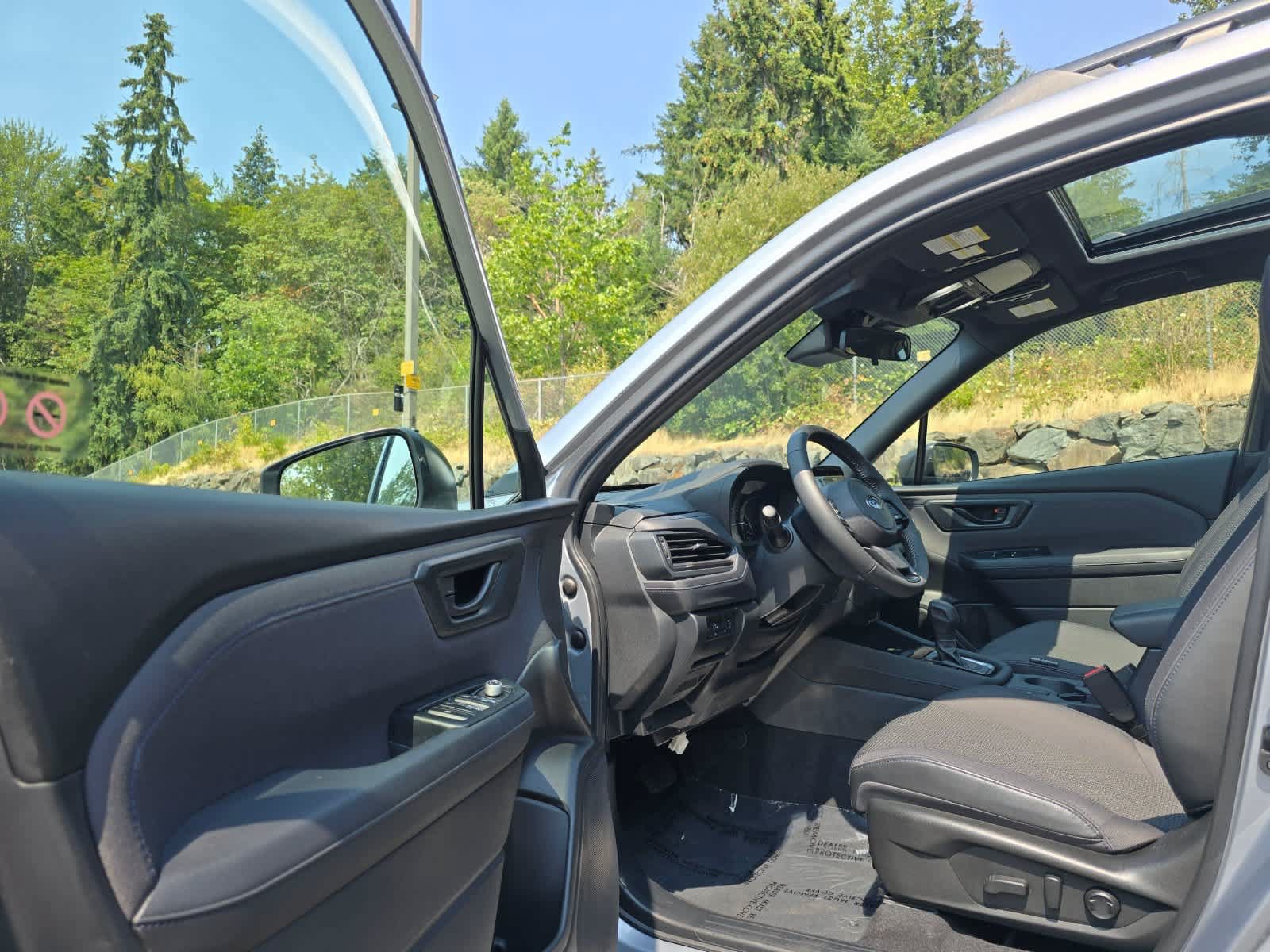 Certified 2025 Subaru Forester Premium AWD/4WD image 21