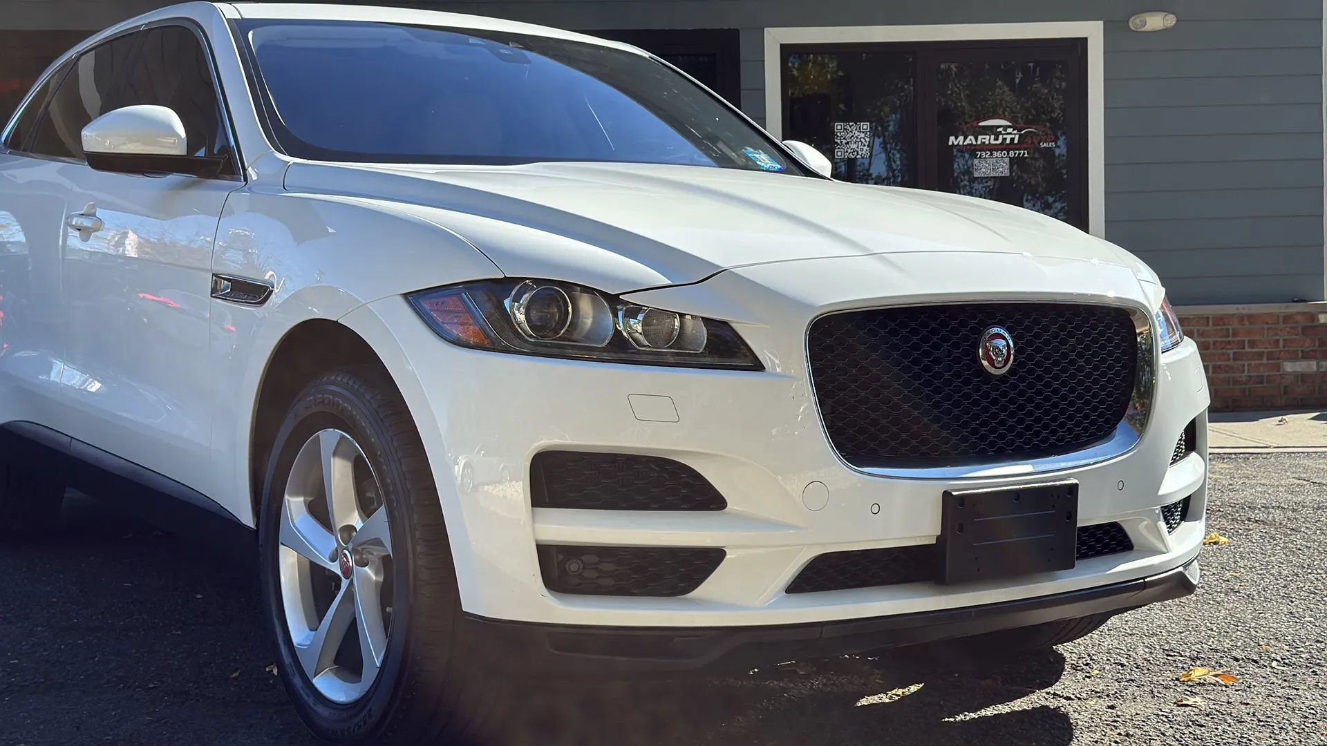 Used 2020 Jaguar F-PACE Premium AWD/4WD image 10