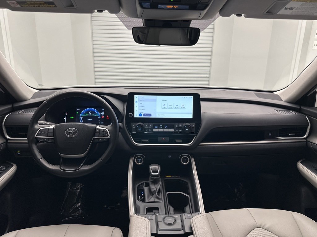 Used 2024 Toyota Grand Highlander XLE image 19