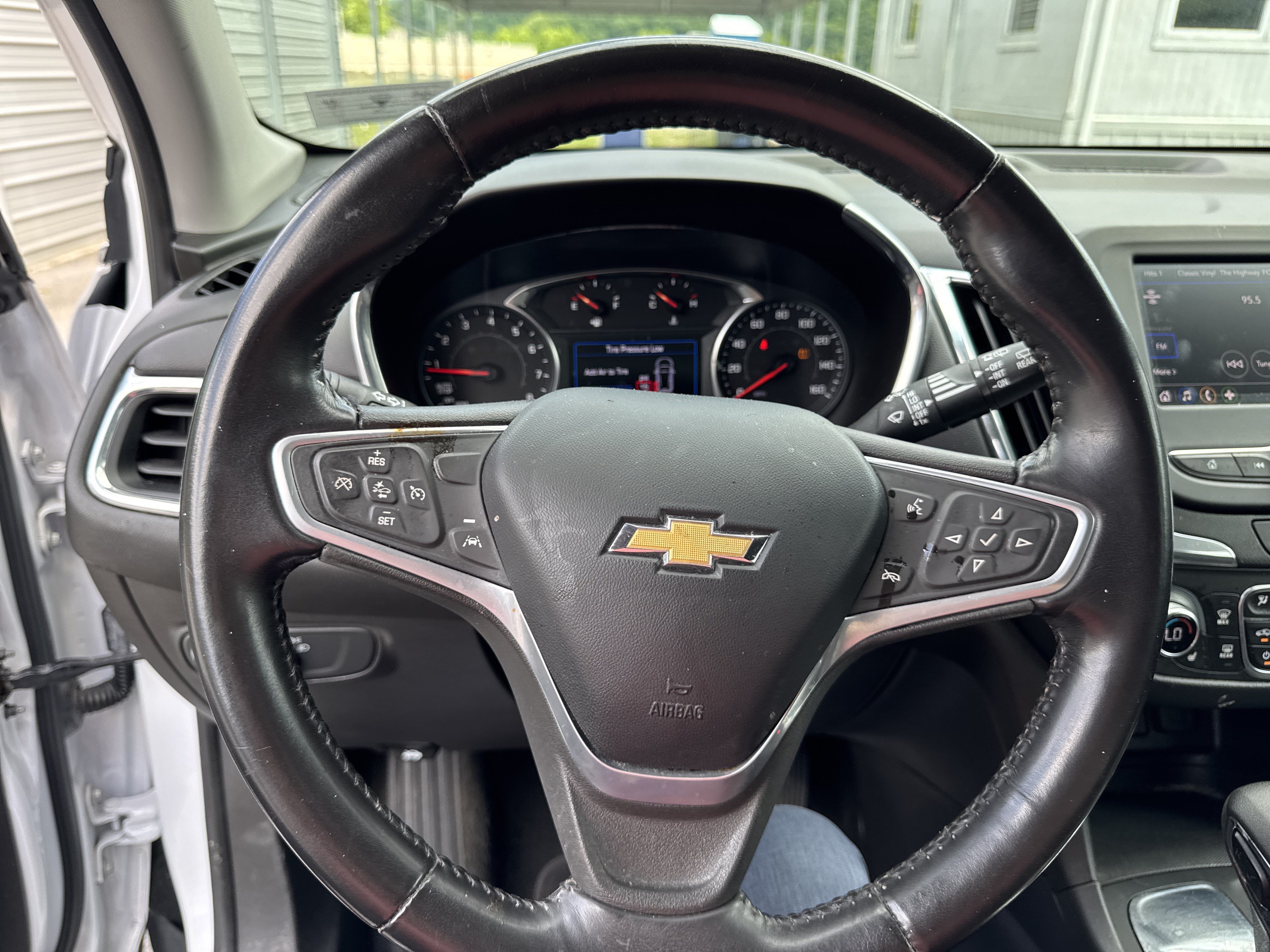 Used 2022 Chevrolet Equinox LT FWD image 13