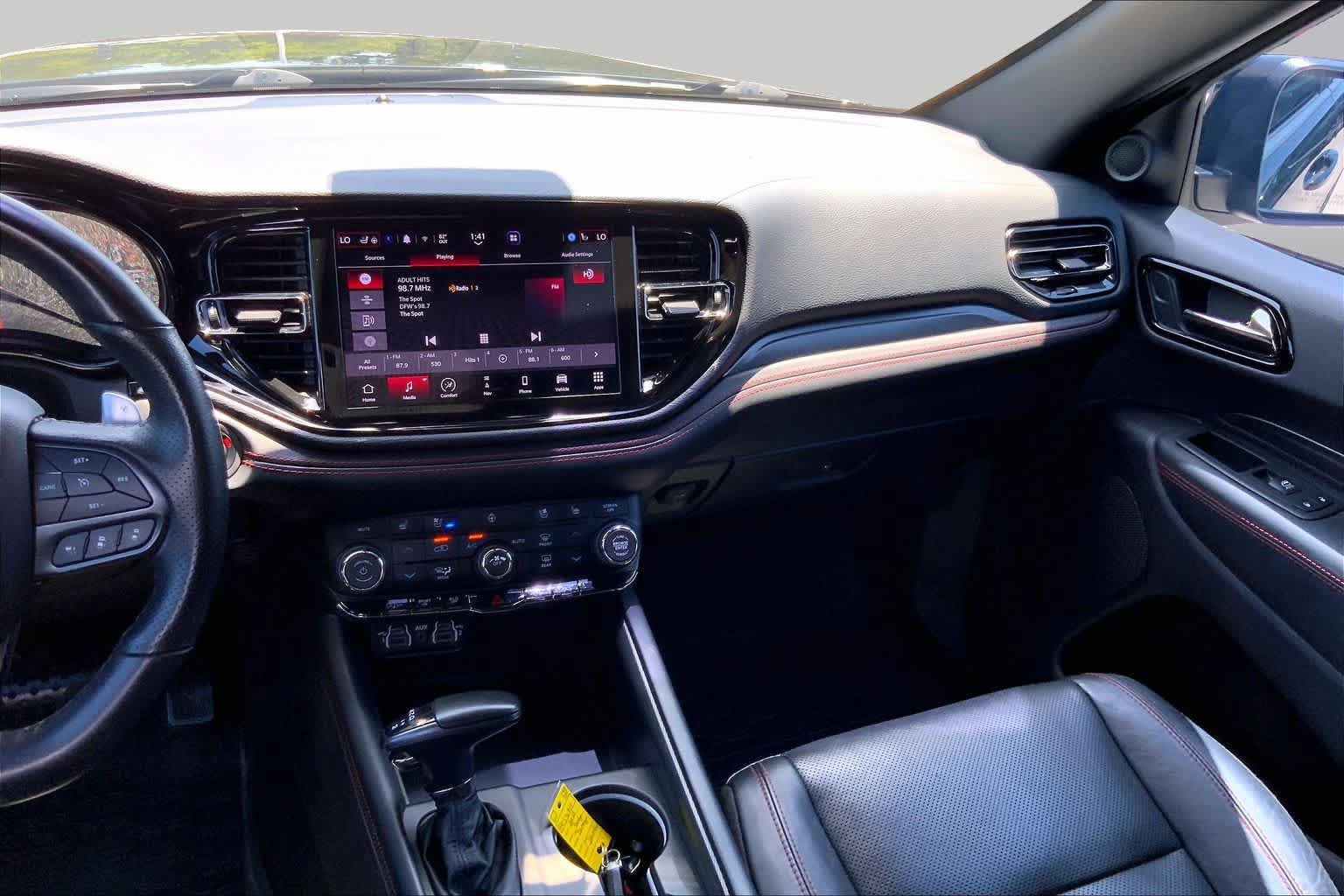 Used 2023 Dodge Durango GT RWD image 7