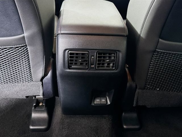 Certified 2024 Toyota 4Runner TRD Off-Road Premium image 25