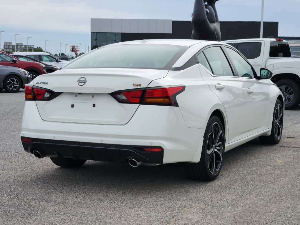 New 2025 Nissan Altima 2.5 SR w/ SR Premium Package image 3