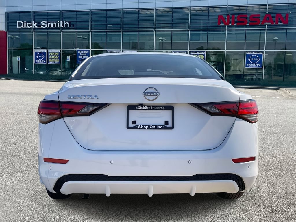 Used 2025 Nissan Sentra S image 5