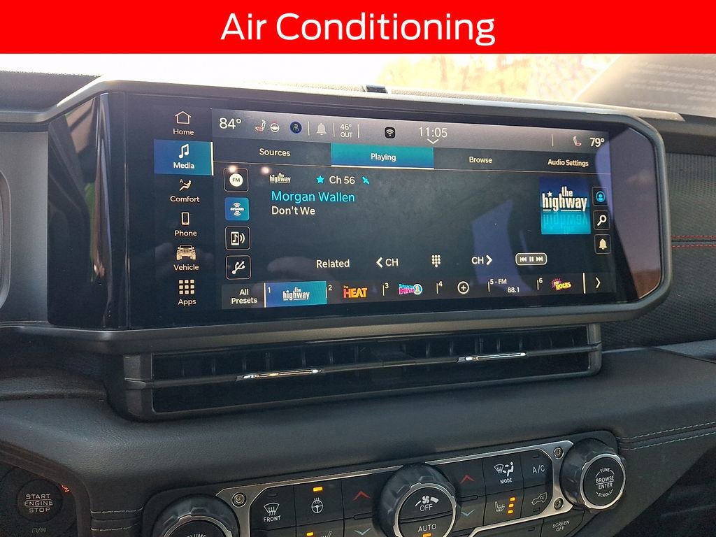 Used 2025 Jeep Wrangler Unlimited Rubicon w/ Safety Group image 16