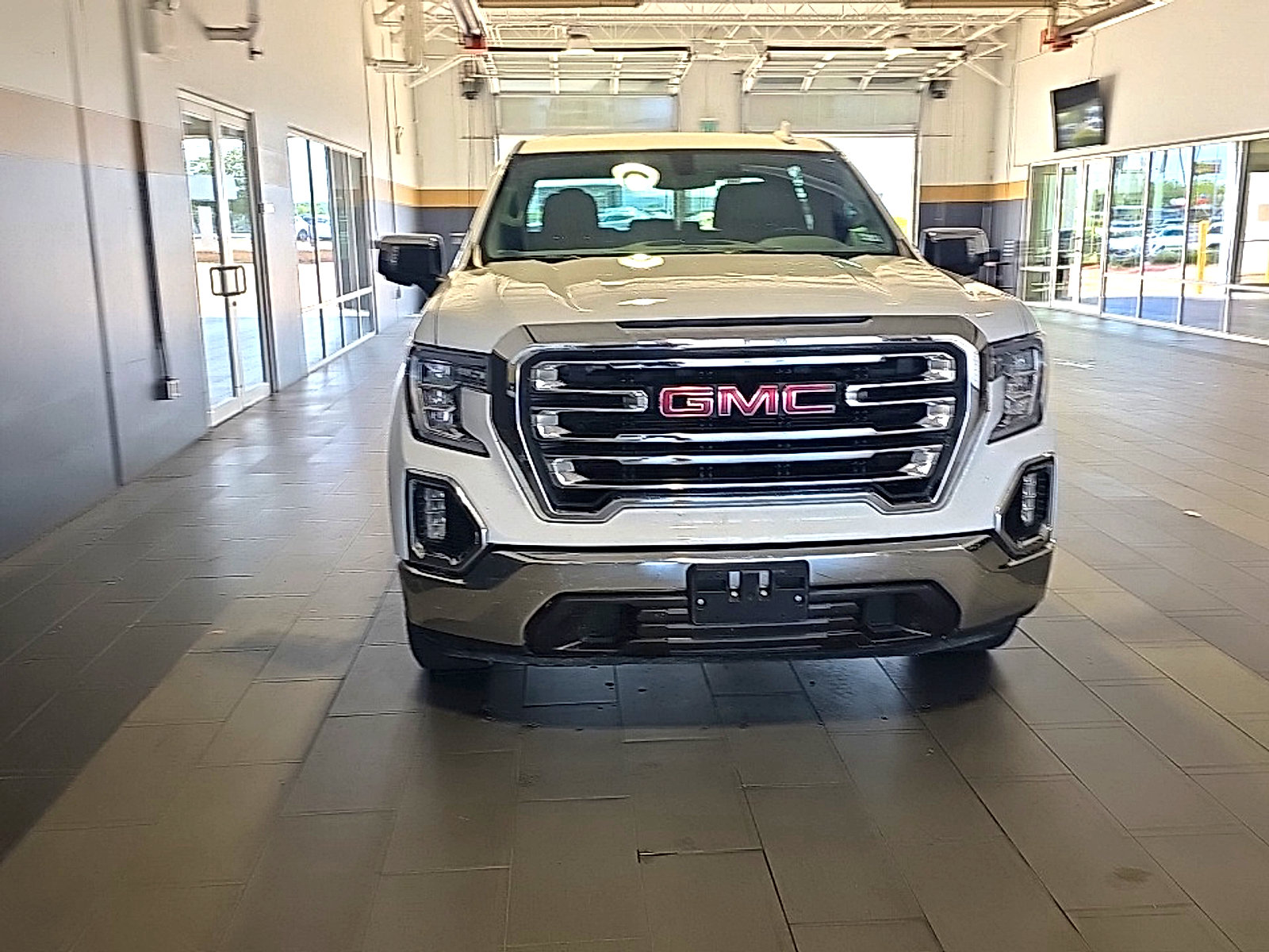 Used 2019 GMC Sierra 1500 SLT RWD image 9