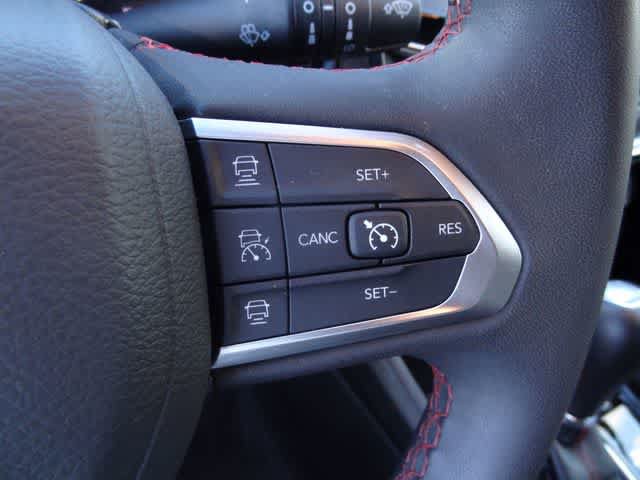 Used 2025 Jeep Compass Trailhawk AWD/4WD image 15