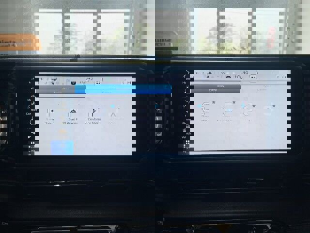 Used 2025 Jeep Wrangler Unlimited Rubicon w/ XTREMEE 35" Tire Package image 27