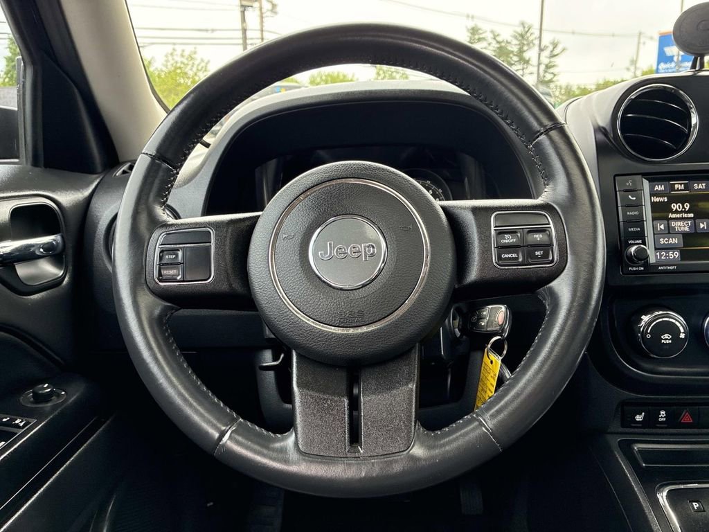 Used 2017 Jeep Patriot High Altitude AWD/4WD image 16