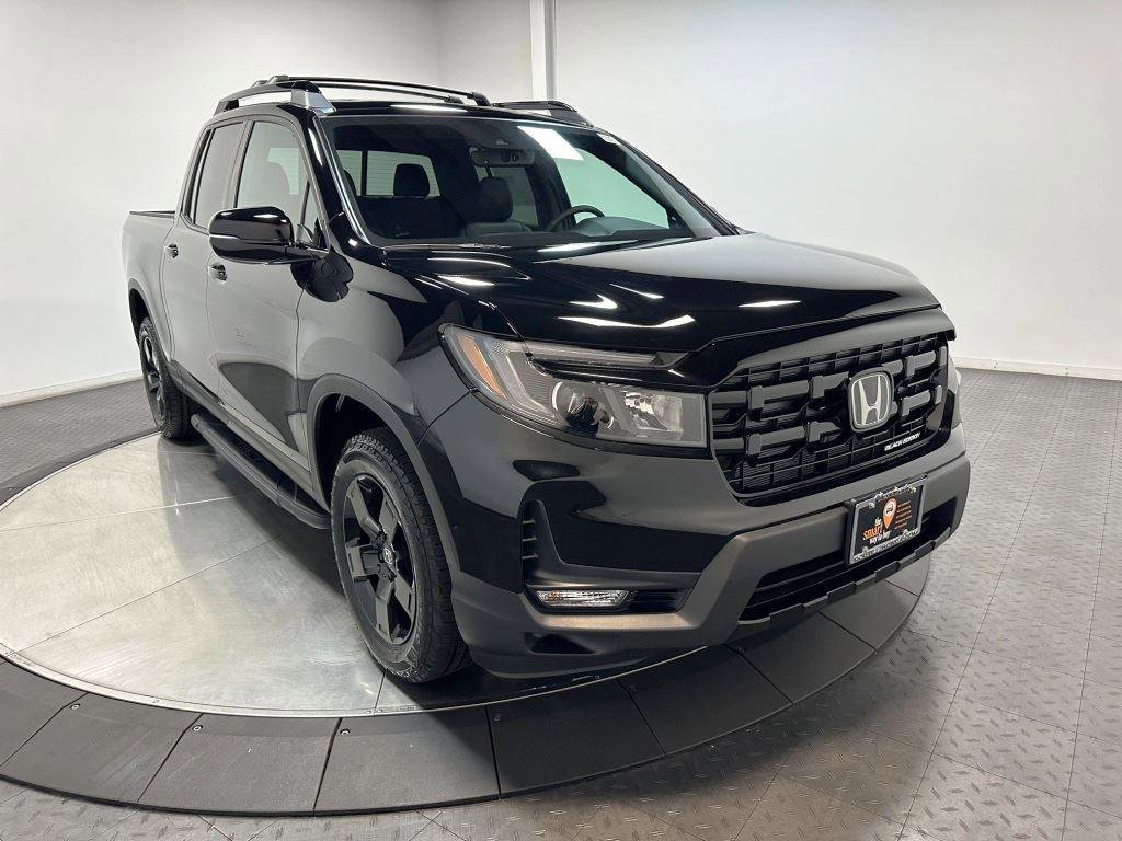 New 2026 Honda Ridgeline Black Edition image 2