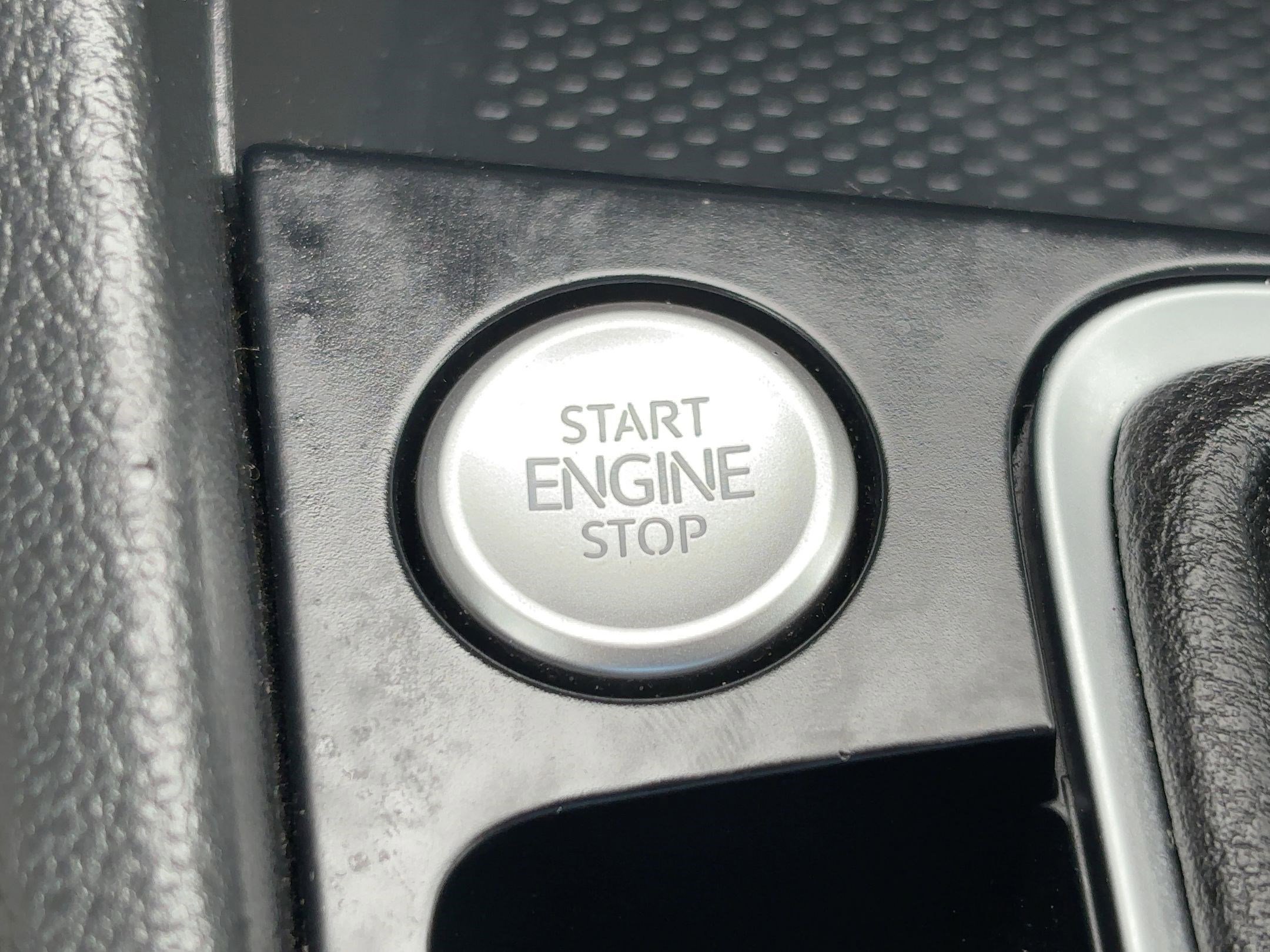 Used 2024 Volkswagen Jetta SE image 19