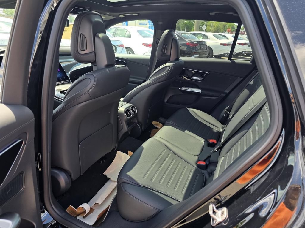New 2026 Mercedes-Benz GLC 300 image 23