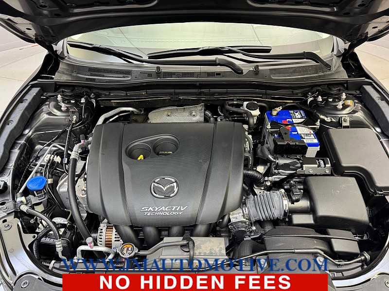 Used 2018 MAZDA MAZDA3 Grand Touring w/ Premium Equipment Package FWD image 10