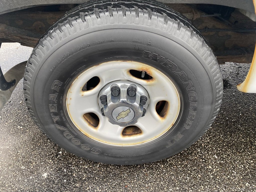 Used 2015 Chevrolet Express 2500 LT w/ LT Preferred Equipment Group image 23