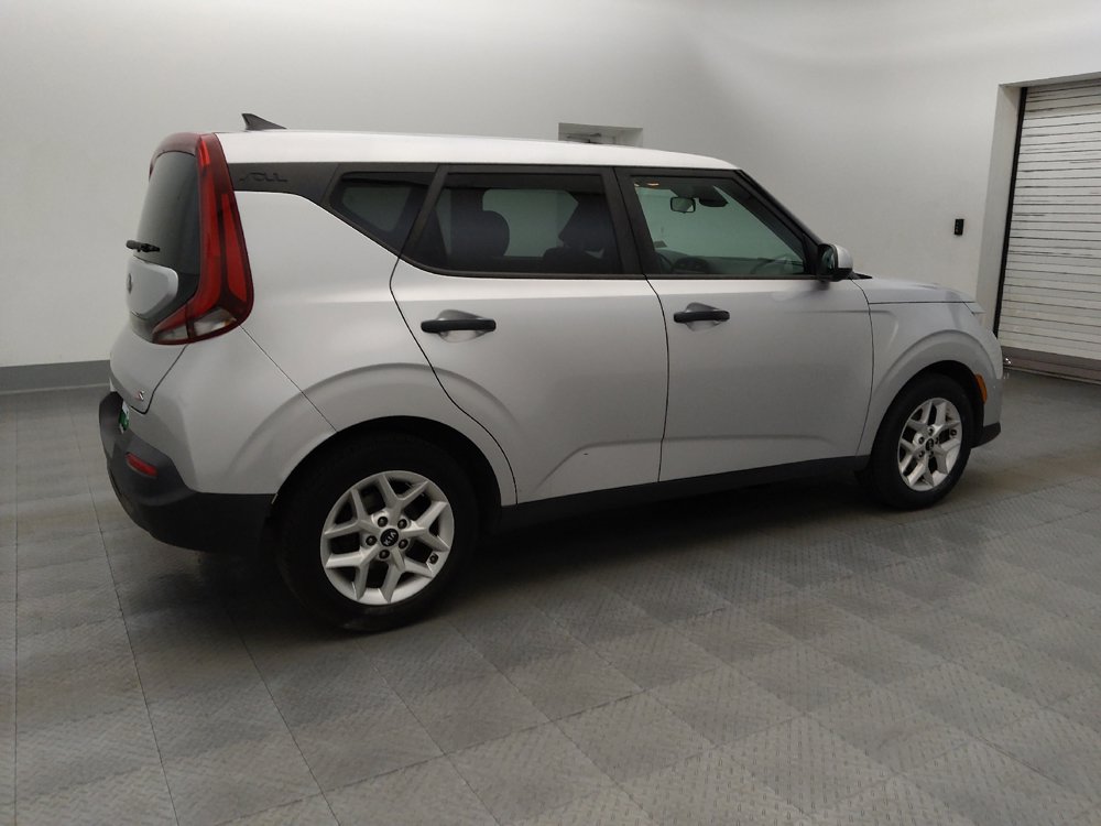 Used 2020 Kia Soul S FWD image 10