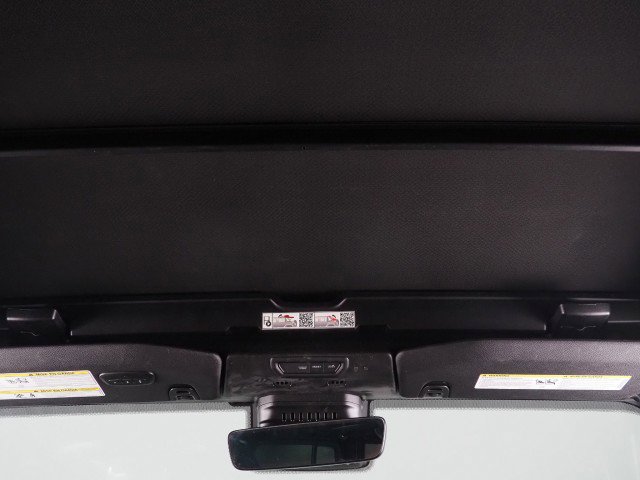 Used 2022 Jeep Wrangler Unlimited Sahara w/ Safety Group image 51