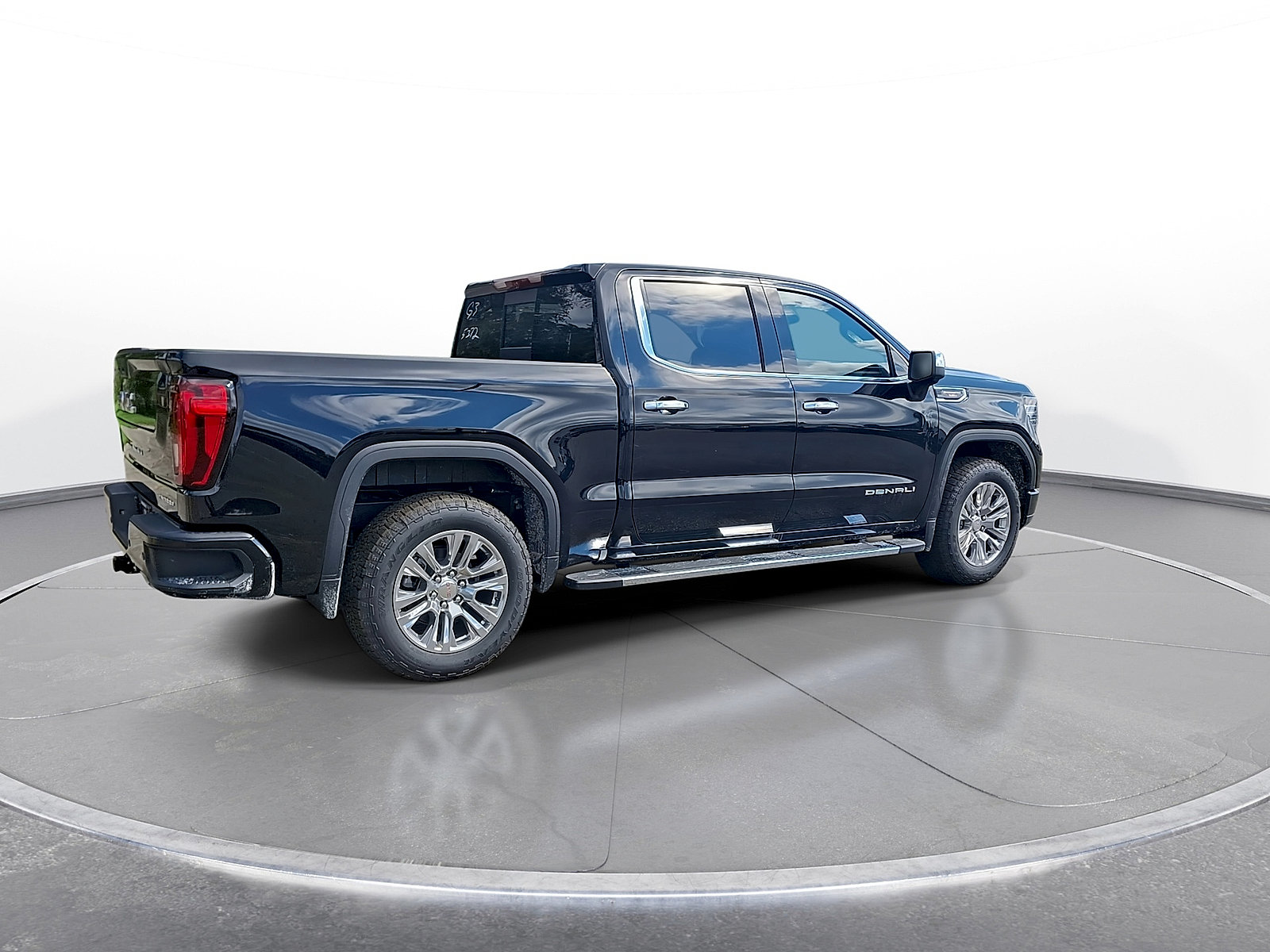 New 2026 GMC Sierra 1500 Denali w/ Technology Package AWD/4WD image 8