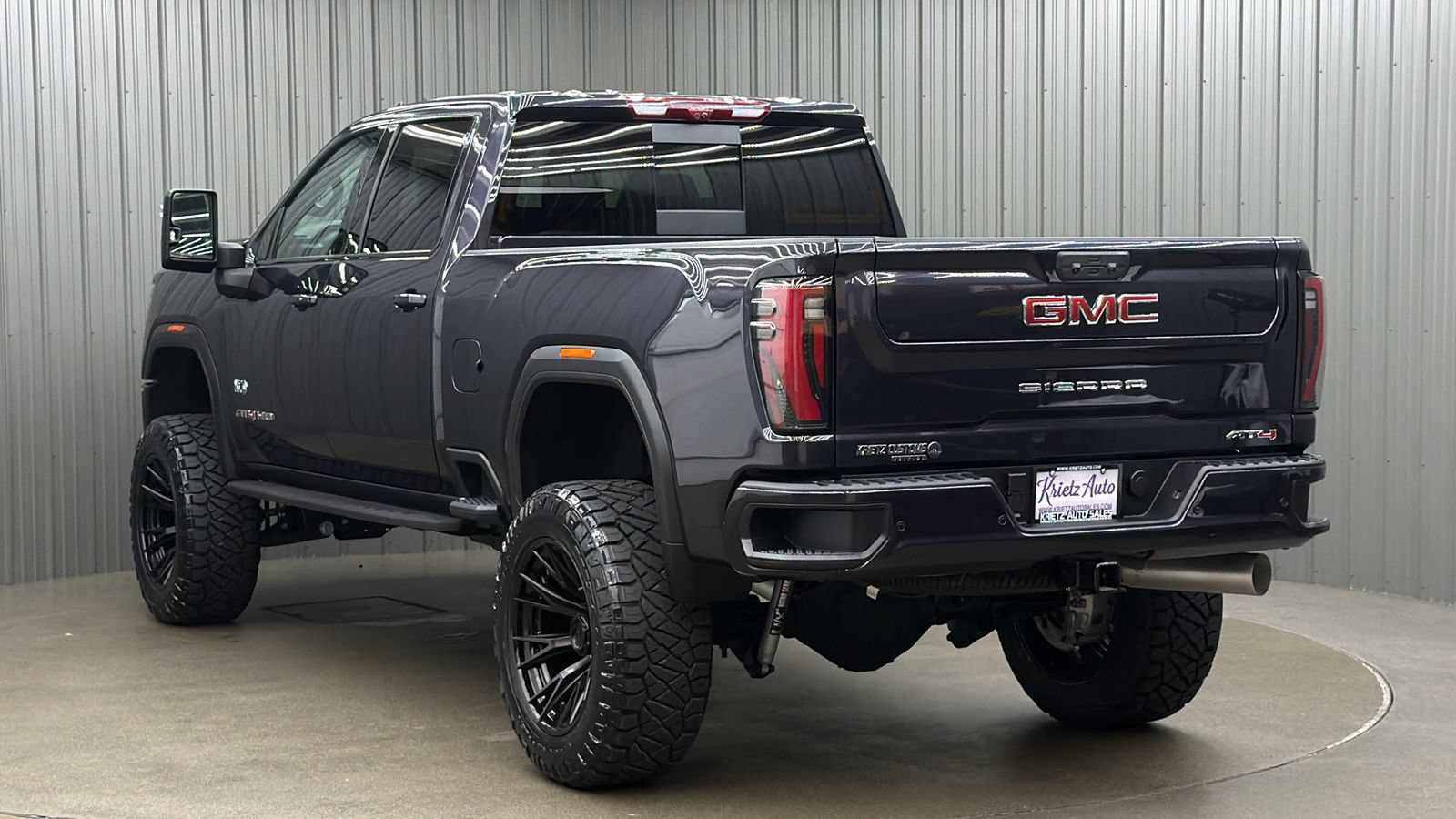 Used 2026 GMC Sierra 2500 AT4 w/ AT4 Premium Plus Package AWD/4WD image 3