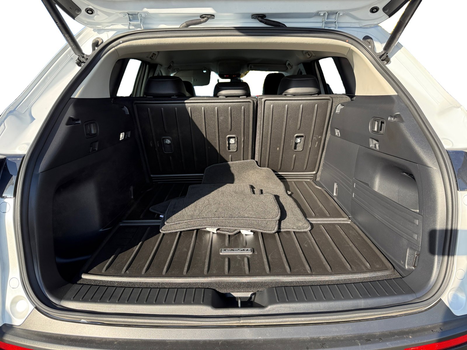 Certified 2025 MAZDA CX-50 2.5 Hybrid w/ Weather Package image 17