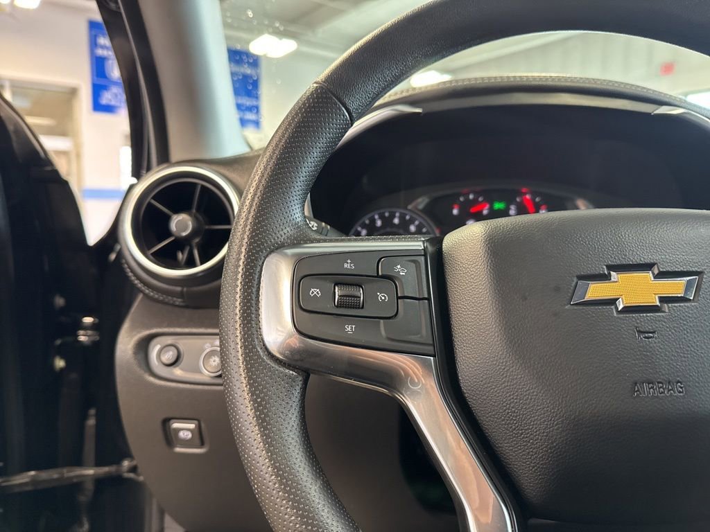 Used 2025 Chevrolet Blazer LT w/ Convenience Package AWD/4WD image 17