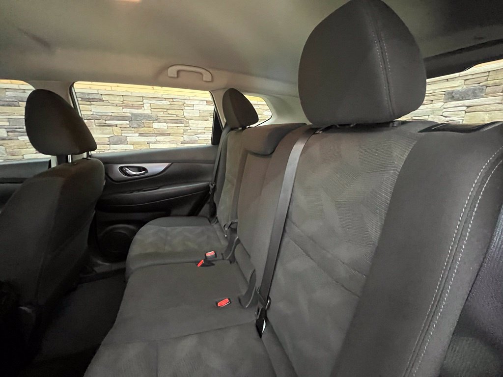 Used 2016 Nissan Rogue S AWD/4WD image 55