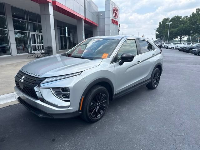 Used 2024 Mitsubishi Eclipse Cross LE AWD/4WD image 2