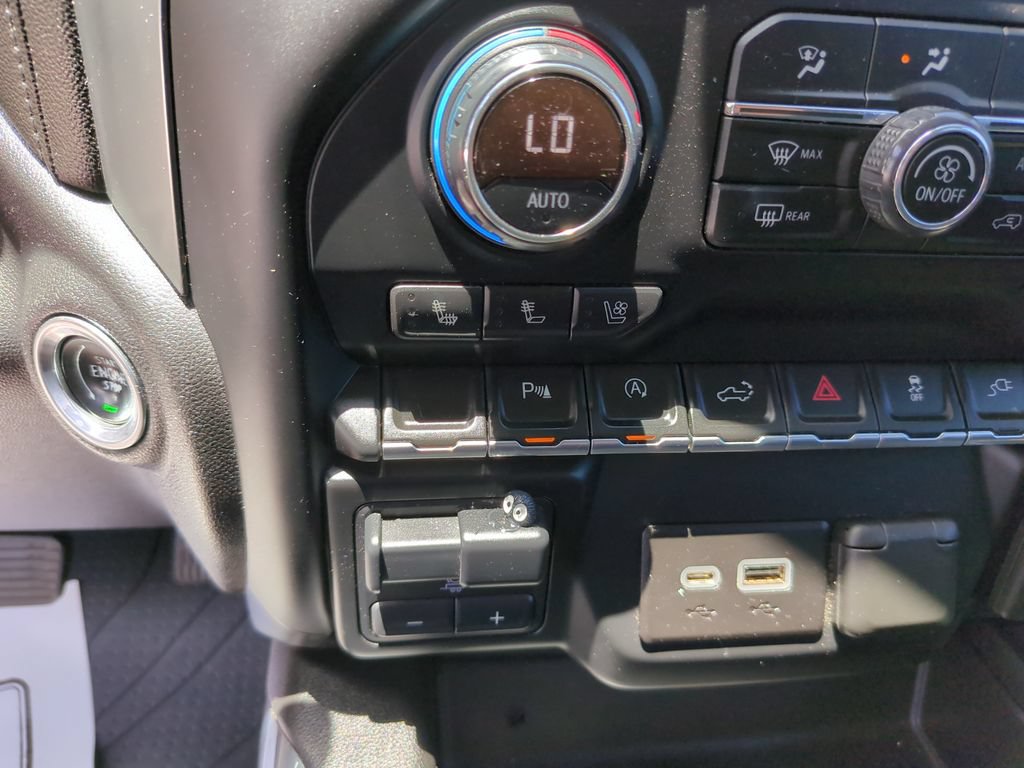 Used 2019 Chevrolet Silverado 1500 LTZ w/ LTZ Plus Package AWD/4WD image 24