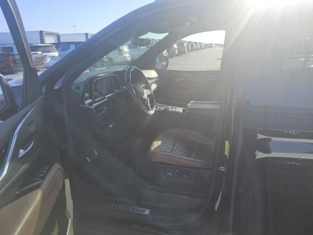Used 2022 Cadillac Escalade Sport w/ Touring Package AWD/4WD image 5