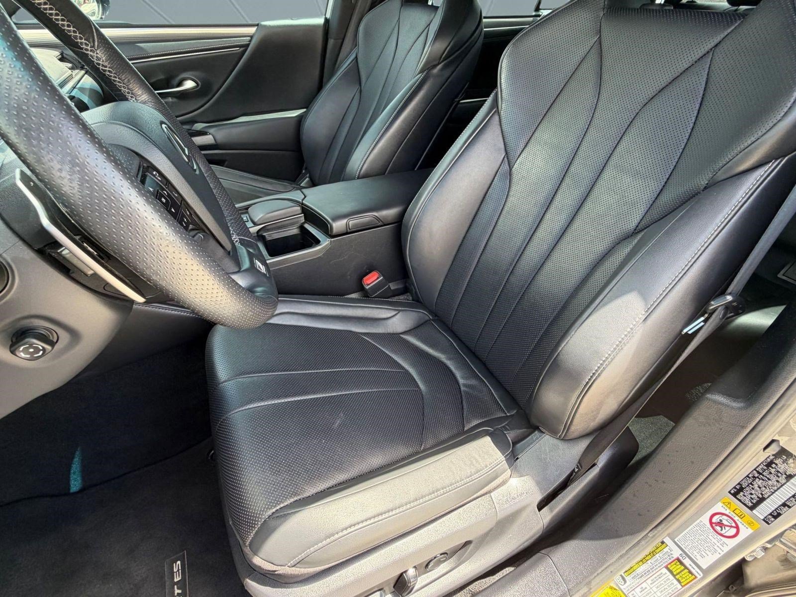 Used 2019 Lexus ES 350 F Sport w/ Accessory Package FWD image 5