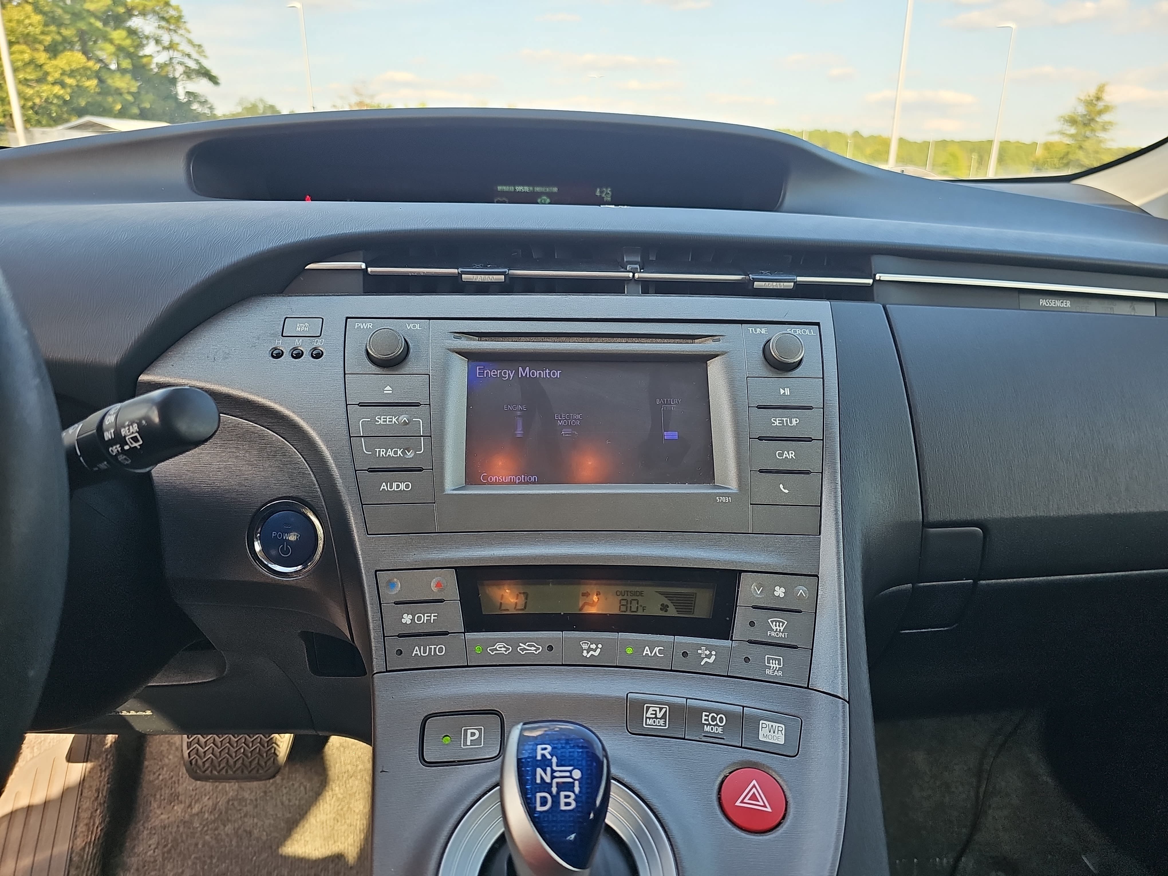 Used 2015 Toyota Prius Two FWD image 20