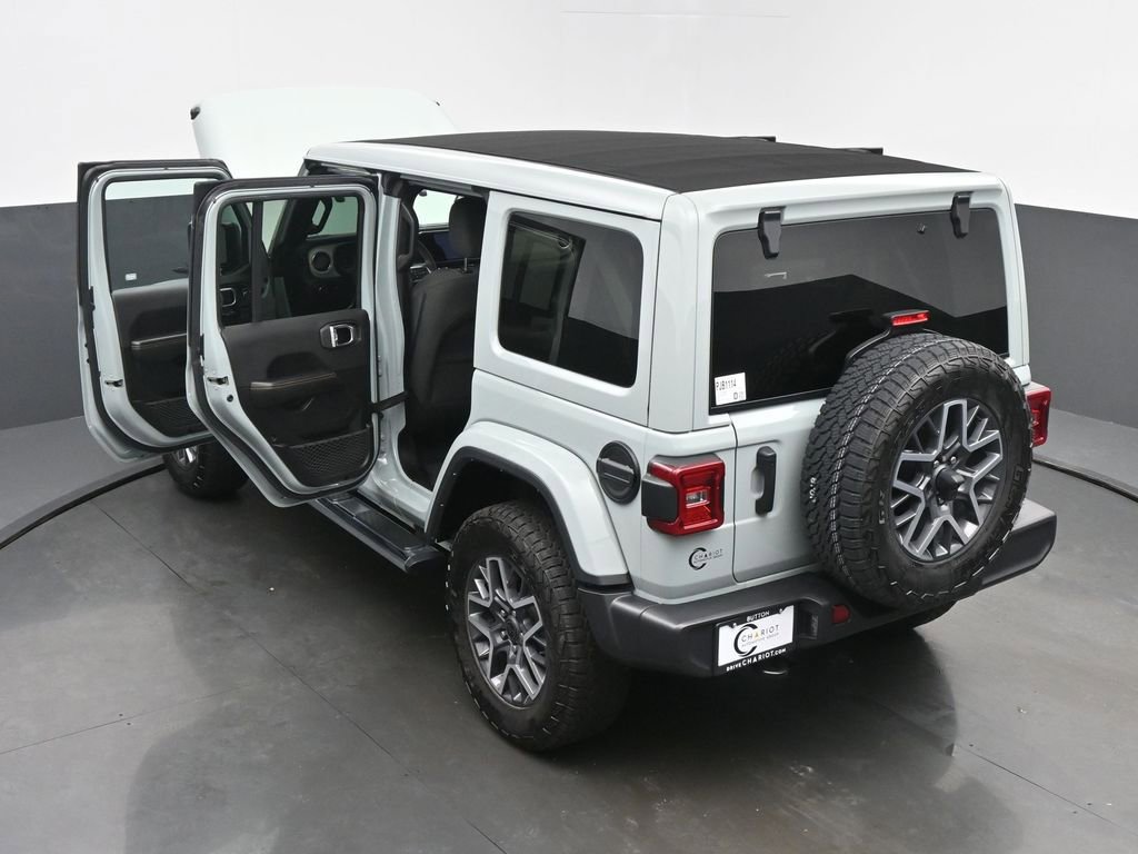 Used 2024 Jeep Wrangler Sahara image 64
